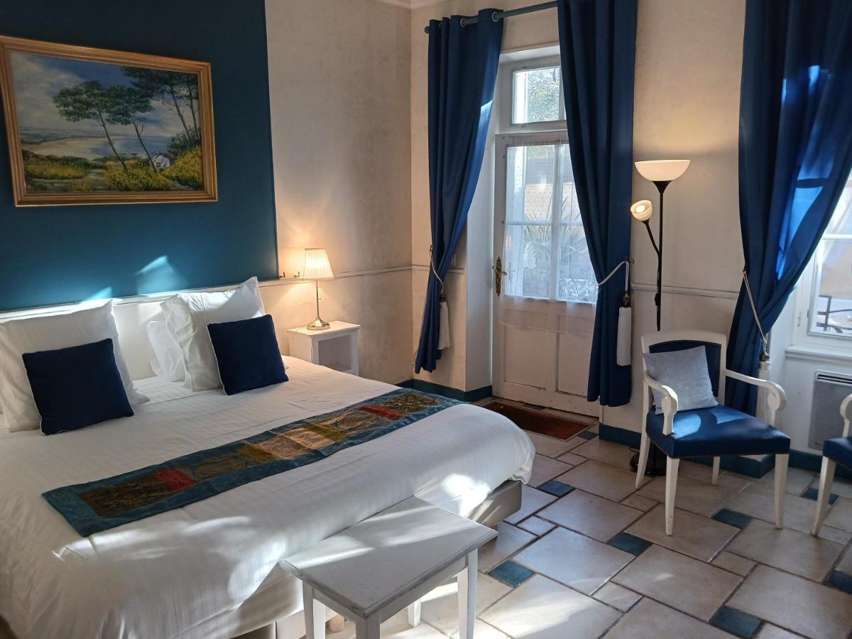 Hotel La Cognette A 25 Kilometres De Chateauroux Et 30 Kilometres De Bourges Исудун Екстериор снимка